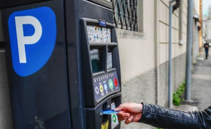 Imperia, ordinanza del Comune: arrivano nuovi parcheggi a pagamento in via Nazionale