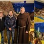 Bordighera, tradizione e originalità: volontari realizzano un enorme presepe a Terrasanta (Foto e video)