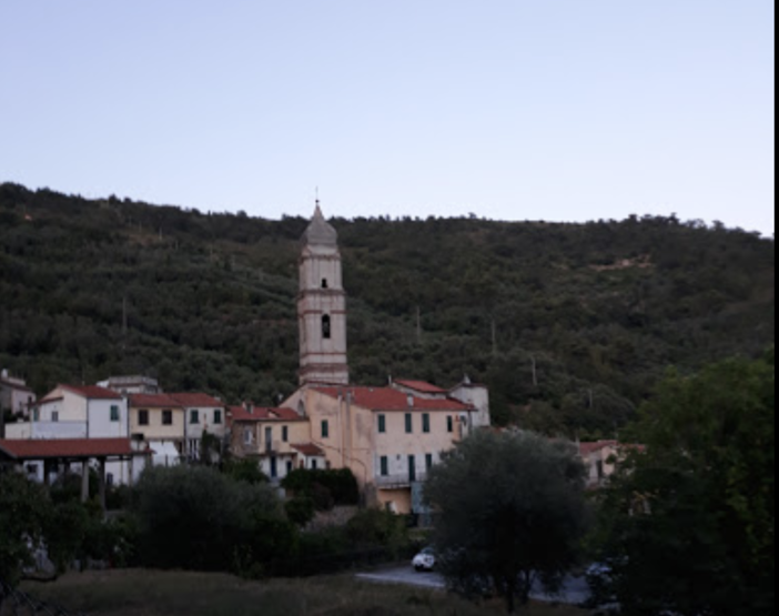 Imperia, colonie di piccioni infestano la chiesa di Montegrazie: il sindaco Claudio Scajola ordina la bonifica
