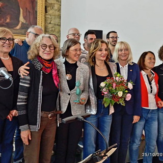 Sanremo: successo di pubblico alla consegna del Premio Incontri ad Andrea Massias, responsabile delle attività culturali della Chiesa Luterana (foto)