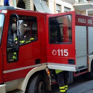 Sanremo, principio di incendio in un appartamento in via Galilei domato dai vigili del fuoco