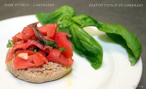 Montalto Carpasio, torna la sagra del pane d'orzo (Foto)