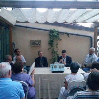 Imperia: grande affluenza di pubblico alla Libreria Ragazzi per la presentazione del libro del Vescovo Coadiutore Guglielmo Borghetti