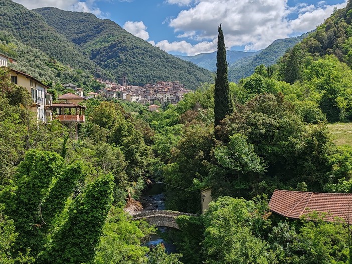 Entroterra, escursione gratuita alla scoperta delle storiche chiese di Pigna (Foto)