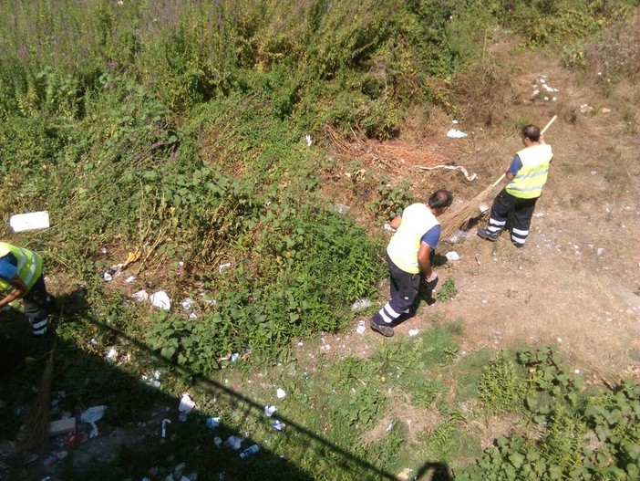 Ventimiglia: pulizia straordinaria in città, l'assessore Campagna invita ad un maggior senso civico