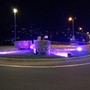 Lotta contro il tumore al seno, Camporosso illumina di rosa la rotonda del ponte dell’Amicizia (Foto)