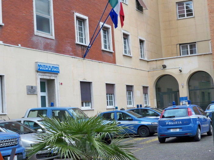 Ventimiglia: per droga e riciclaggio, la Polizia di Stato arresta spacciatore pluripregiudicato e sequestra 20mila euro