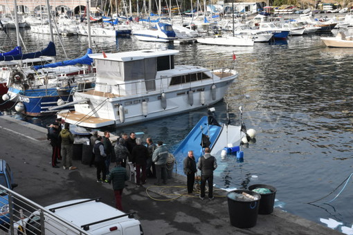 Bordighera: non è ancora terminato il lavoro di visione delle telecamere del porto, attesa per i motivi dell'affondamento del 'Teresa I'