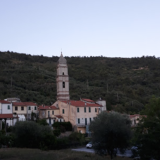 Imperia, colonie di piccioni infestano la chiesa di Montegrazie: il sindaco Claudio Scajola ordina la bonifica
