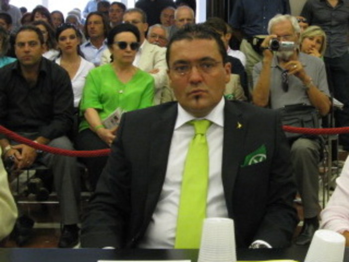 Lega Nord: bene Grillo, almeno prende posizioni