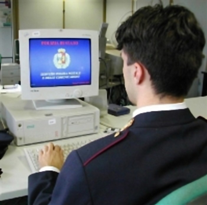 Furto di raccomandate prima delle feste di Natale: in corso un'indagine della Polizia Postale