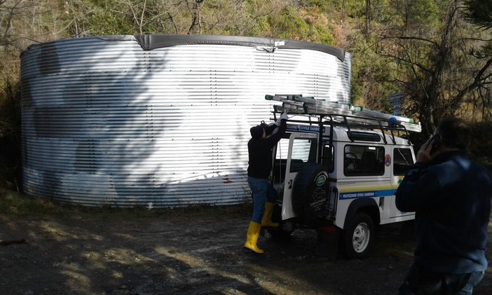 Sanremo: Protezione Civile al lavoro con i controlli di manutenzione per le vasche idriche antincendio