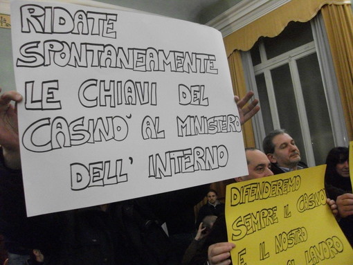 La protesta dei dipendenti del casinò in aula