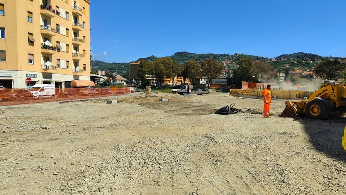 Imperia, ciclabile: via libera ai lavori di asfaltatura della nuova rotatoria di viale Matteotti