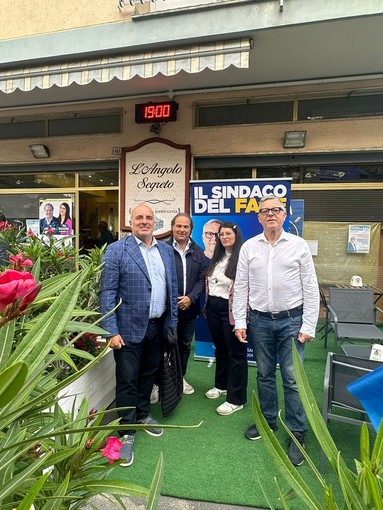 Elezioni Sanremo: il candidato sindaco Gianni Rolando incontra gli abitanti del Baragallo