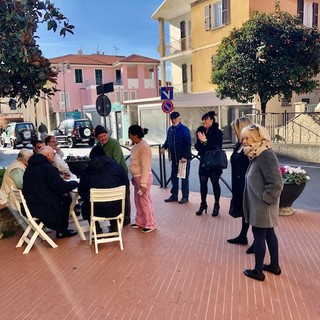 San Lorenzo al mare: successo per raccolta firme di Fratelli d’Italia per le proposte di legge lanciate dalla Meloni