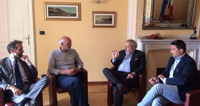 Il senatore Enrico Buemi (PSI) a Ventimiglia all'incontro con i Sindaci del territorio