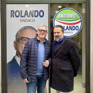 Elezioni Sanremo: 'Parla con Gianni', Rolando incontra la cittadinanza al point di 'Andiamo!'