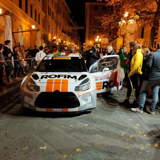 Rombano i motori, in via Cascione la partenza del Ronde Valli Imperiesi (Foto e video)