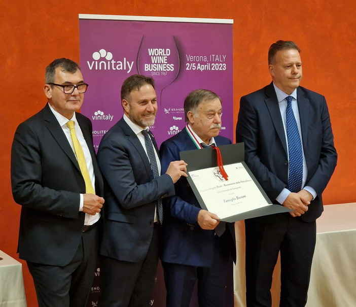 Vinitaly 2023, Vice Presidente Piana: “Premio Betti a Cantine Lunae della Famiglia Bosoni, specchio di biodiversità e sapienza antica”