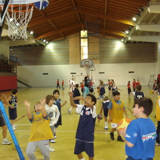 Al Torneo 'Mini Basket Ravano' di Genova, massiccia iscrizione per le Primarie di Bordighera