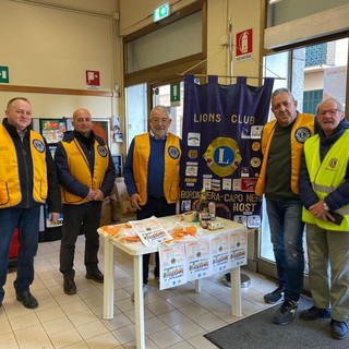 Successo per la raccolta alimentare dei Lions della zona 4 b, Sanremo, Bordighera e Ventimiglia (foto)