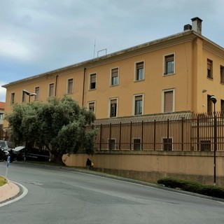 Troppo pochi gli agenti nei penitenziari: scatta lo stato di agitazione nelle carceri di Imperia e Sanremo