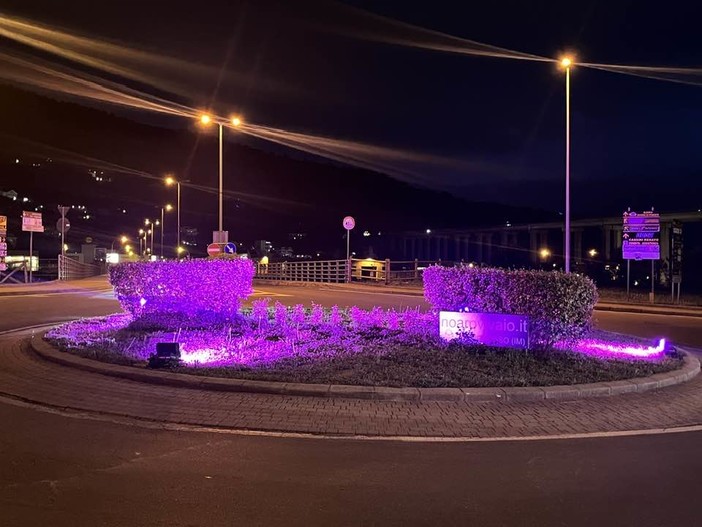 Giornata per la lotta contro i disturbi alimentari, la rotonda del ponte dell’Amicizia di Camporosso si illumina di lilla