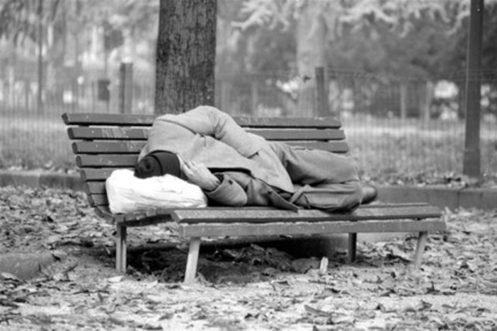 Sanremo: ancora due giorni di grande freddo, il Comune e le associazioni al lavoro per aiutare i senzatetto