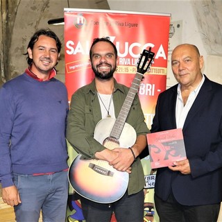 Sale in Zucca- Riva Ligure: grande successo per l’omaggio a Fabrizio De Andrè con Claudio Porchia e Christian Gullone (Fotogallery)