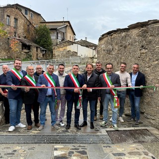 Urbanistica, inaugurata la nuova piazza di Cenova. Assessore regionale Scajola: &quot;Simbolo di ripartenza per tutta la comunità&quot; (Foto)