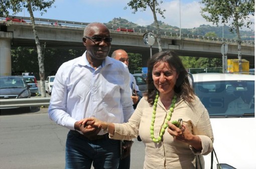 Ventimiglia: visita di Iwobi Lega Nord: &quot;Bomba sociale che sta per esplodere&quot;, cresce il numero di migranti circa 600