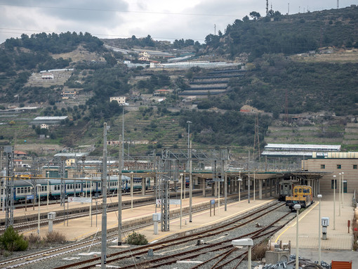 Stop ai treni tra Taggia e Ventimiglia dalle 21.00 di giovedì 25 a martedì 30 ottobre