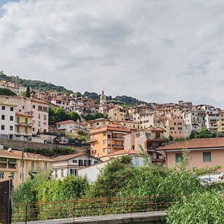 San Biagio della Cima: venerdì prossimo al centro 'Le rose' lo spettacolo dialettale ‘Càndu ciöve parole’