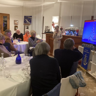 Sanremo:  la biologa Marina e Console del Mare Sabina Airoldi ospite dello Yacht Club (foto)