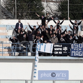 I tifosi del Savona nel settore ospiti del 'Comunale'