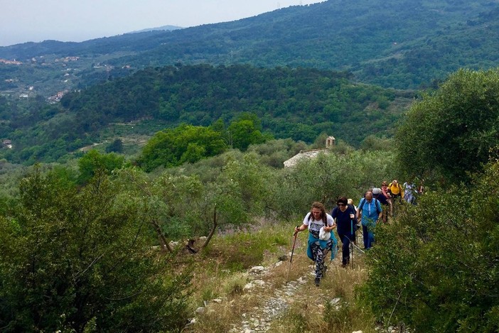 San Bartolomeo al Mare: con due escursioni, a giugno ripartirà il cammino di &quot;Sui sentieri del Golfo&quot;