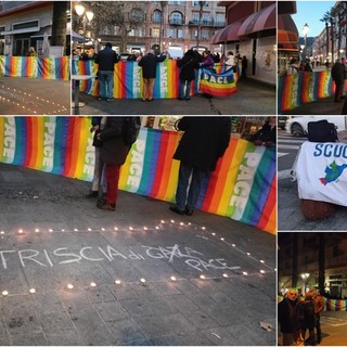 Bandiere e candele, a Ventimiglia un sit-in per la pace nella Striscia di Gaza (Foto e video)
