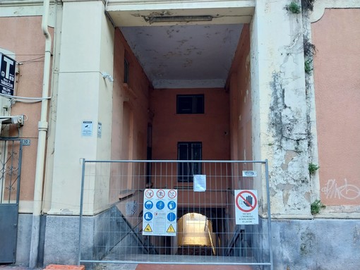 Porto Maurizio, chiuso il sottopasso dell'ex stazione per la posa della condotta dell'acquedotto