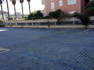 Strisce blu di Via Caravello e di Corso Villaregia