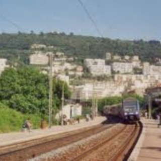 Taglio treni dalla Regione per mancanza di fondi: soppressi due convogli tra Ventimiglia e Imperia