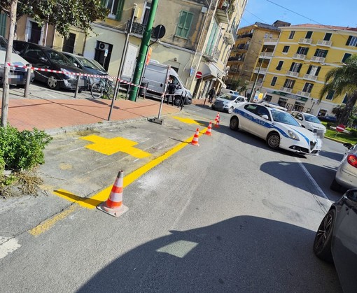 A Ventimiglia spuntano stalli di sosta per i mezzi di soccorso di Ambulanze Veterinarie Odv (Foto)