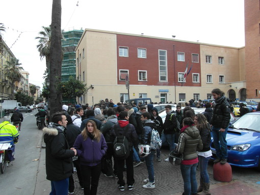 Ventimiglia: freddo nelle aule al 'Marco Polo', ieri l'incontro con gli Assessori Campagna e Nesci