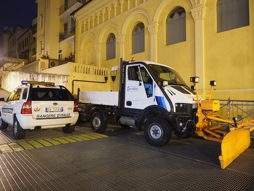 Neve a Sanremo, scattata l'allerta 'rossa'. Biancheri &quot;Spazzaneve in azione tutta la notte senza sosta&quot;