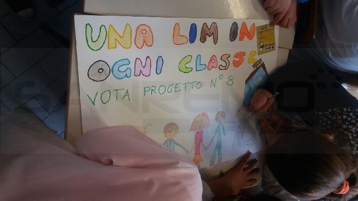 Ventimiglia: i bambini della scuola primaria di Latte promuovono il Progetto Scuole 2.0 proposto dall’Associazione Albintimilium