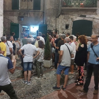 Ventimiglia: debutto alla grande per la visita guidata ‘Conosce e Sapere, Storia… Arte… Racconti…’
