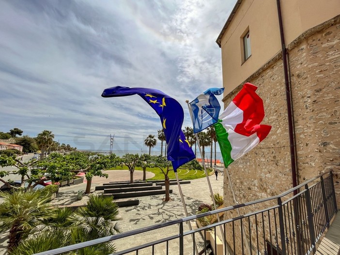 Santo Stefano al Mare accende le luminarie; gli eventi previsti oggi al 14 dicembre