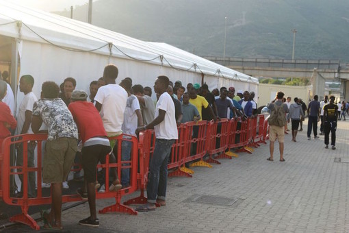 Ventimiglia: cresce nuovamente il numero di migranti al parco Roja, distribuiti oggi 817 pasti