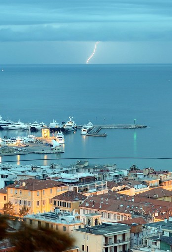 Dopo il maltempo di ieri tornano piogge e temporali da mercoledì a venerdì, ma nel weekend c'è il sole