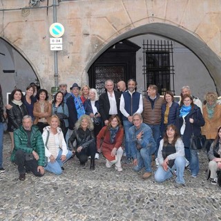 A Taggia torna il Tocco dell'Arte nel centro storico: l'inaugurazione con il critico Sergio Bevilacqua (foto e video)